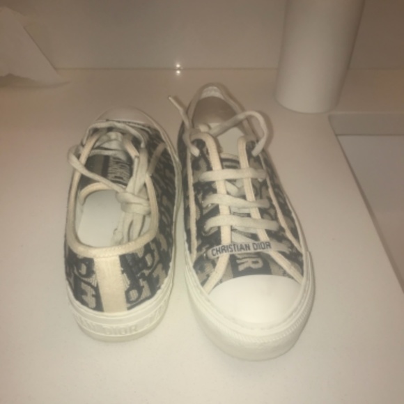Dior sneakers - Picture 1 of 3